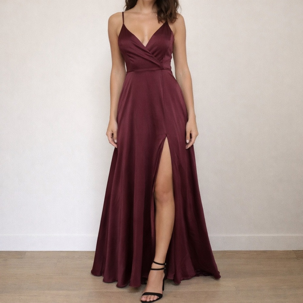 Lulus Ode To Love Burgundy‎ Satin Maxi Dress Slit Formal Bridesmaid Small NWT